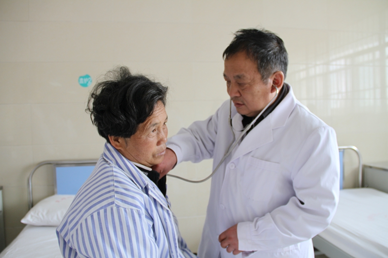 1565924140913360.jpg 1.7学习楷模——“云南省医德标兵”刘银海医师.jpg